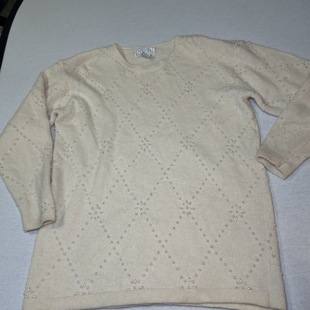 Vtg Casual Corner women's ivory sweater L pearl bead diamond, lambswool, angora